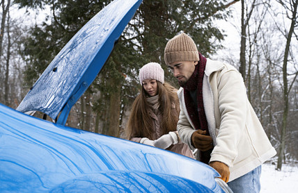 Jak připravit auto na chlad a mráz: Kompletní zimní checklist pro bezpečnou jízdu 