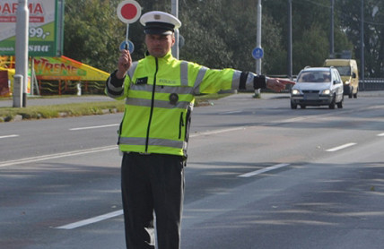 Z přestupku rovnou trestný čin. Ministerstvo dopravy se chystá nebývale přitvrdit, policie to vítá